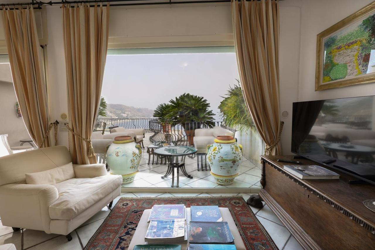 タオルミーナBellavista Houseアパートメント エクステリア 写真